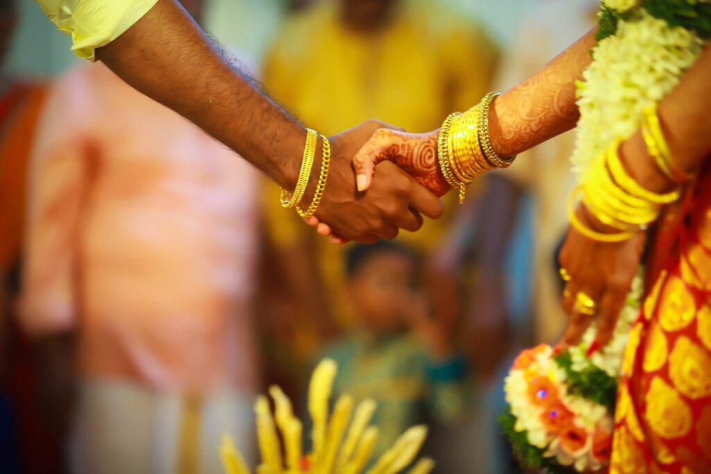 couple-hindu marriage act